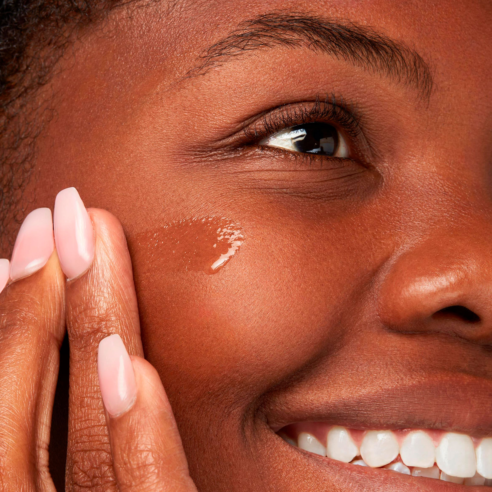 CLEARLY CORRECTIVE™ DARK SPOT SOLUTION (SUERO FACIAL)